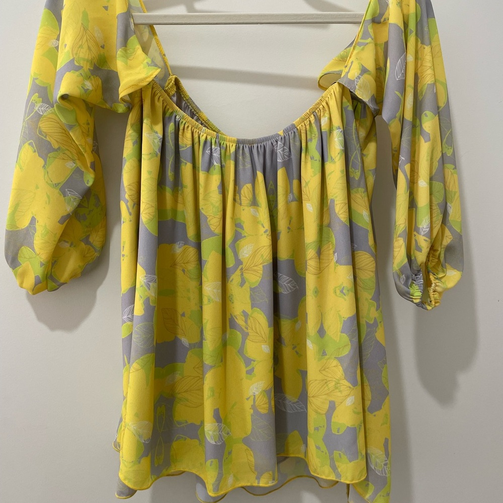 Boulee long sleeve flowy shirt size 4 new with tags never been worn